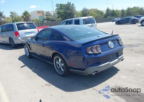 2011 Ford Mustang V6 Premium from USA, damaged, VIN 1ZVBP8AM5B5101333